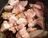 A picture of step 3 of Oyakodon (Chicken and Egg Rice Bowl).