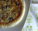 Foto langkah ke 5 dari resep Homemade Pizza.