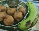 A picture of step 5 of Kache kele ka pakoda.