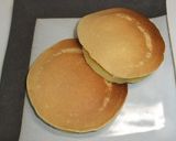 A picture of step 10 of Chewy Western-Style Dorayaki.