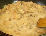 A picture of step 4 of Pork and Mushrooms in Lemon Cream Sauce.