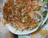 A picture of step 6 of Daikon Radish & Carrot Salad with Crispy Jako.