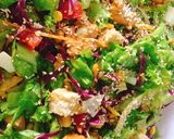 Foto langkah ke 5 dari resep Salad Wrap.