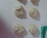 A picture of step 4 of Mini Butter Rolls.