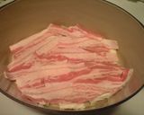 A picture of step 2 of Steamed Layered Chinese Cabbage and Pork Belly.