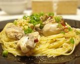 A picture of step 25 of Vongole Bianco with Oysters and Olive Oil.