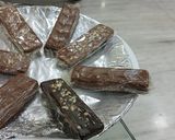 A picture of step 7 of Peanut butter chocolate bar.