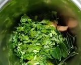 A picture of step 1 of Spices star fruits chutney.