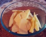 A picture of step 1 of Apple crepes.