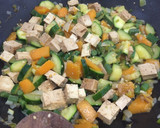 Foto del paso 7 de la receta: Salteado de tofu con arroz integral y verduras
