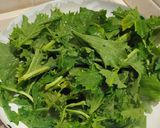 Foto del passaggio 4 della ricetta Cime di rapa alla salentina con uvetta e pinoli 🌶