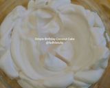 Foto langkah ke 2 dari resep Simple Birthday Coconut Cake.
