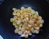 A picture of step 3 of "Ebi-Kochu" Shrimp with Gochujang (Chili Sauce).