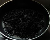 A picture of step 2 of Hijiki Seaweed Teriyaki Hamburger Steaks.