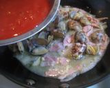 A picture of step 8 of Tomato Pasta with Asari Clams and Bacon.