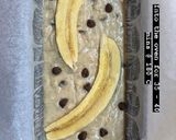 A picture of step 2 of Chocolate chip banana cake.