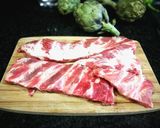 Foto del paso 1 de la receta: Guiso de alcachofas con costillas de cerdo