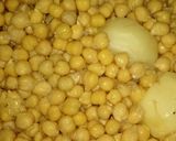 A picture of step 1 of Chana chaat.
