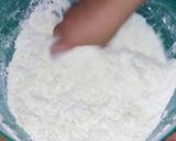 A picture of step 4 of Tandoori roti.