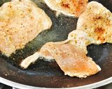 A picture of step 3 of Creamy Lemon butter Chicken pasta.