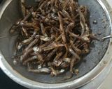 Foto langkah ke 1 dari resep Sambal teri kering pedas.