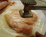 Foto del paso 1 de la receta: Suprema entre panes de estragón y ensalada de rúcula y parmesano