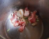 Hình bước làm 1 của món Thịt vai heo kho củ cải