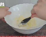 Foto del paso 1 de la receta: Galletas de mantequilla con mermelada de fresas