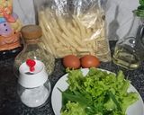 Foto del paso 1 de la receta: Tortilla con papa bastón y verde de la huerta 😍 👩‍🌾