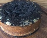 Foto langkah ke 7 dari resep Baked Oreo Philly Cheesecake.