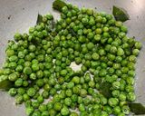 A picture of step 3 of जैन मटार डिस्को सामोसा.