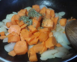 Foto del paso 2 de la receta: Pasta con salsa de zanahoria 🥕 y gratinado de frutos secos
