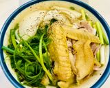 A picture of step 7 of Vietnamese Chicken Pho (Phở gà tre).
