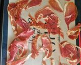 Une image de l'étape 2 de Verrines aux tomates, jambon de Bayonne et chèvre 🐐.