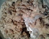 A picture of step 2 of mushroom gravy.
