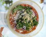 A picture of step 3 of Stuffed paneer paratha with tomato onion chutney.