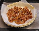 A picture of step 5 of Dried Tomatoes and Cheddar Cheese Quiche.