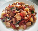 Foto langkah ke 5 dari resep Tumis Cumi Asin Cabe Merah.