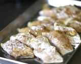A picture of step 5 of Mackerel Tatsuta Topped with Grilled Tomato.