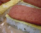 A picture of step 12 of Spam Musubi.