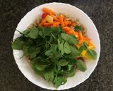 صورة لخطوة 3 من وصفة سلطة الكينوا بالسبانخ واللوز🥗