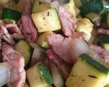 A picture of step 2 of Courgette and bacon breakfast hash!.