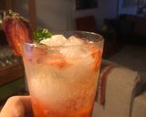 Foto del paso 3 de la receta: Strawberry Fizz