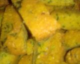 A picture of step 3 of Kalmi vada.