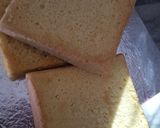 A picture of step 1 of Cream cake with gold marshmallows 😋🎂🎂.