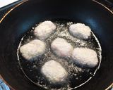 A picture of step 3 of Quick Mille-Feuille Style Bite-Sized Pork Cutlets.
