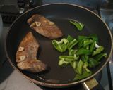 A picture of step 3 of Grilled Medium Fatty Tuna with Black Pepper.