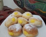 Foto langkah ke 4 dari resep Bomboloni isi vanilla pastry cream.