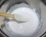 A picture of step 4 of Easy Strawberry Daifuku Made in a Microwave.