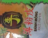 A picture of step 2 of Stuff rice rolls.